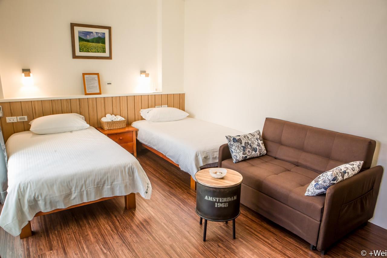 Shining Forest Hostel Kota Hualien Bagian luar foto
